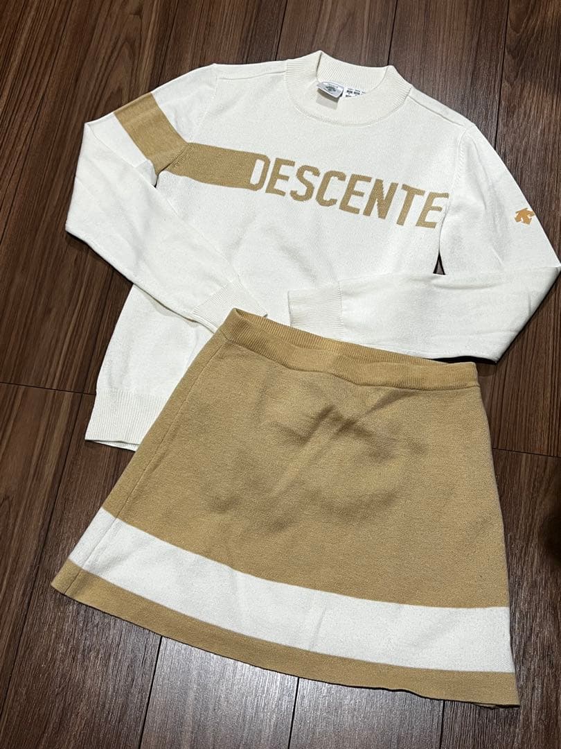 DESCENTE セーター・スカートセット　セットアップ デサントゴルフ