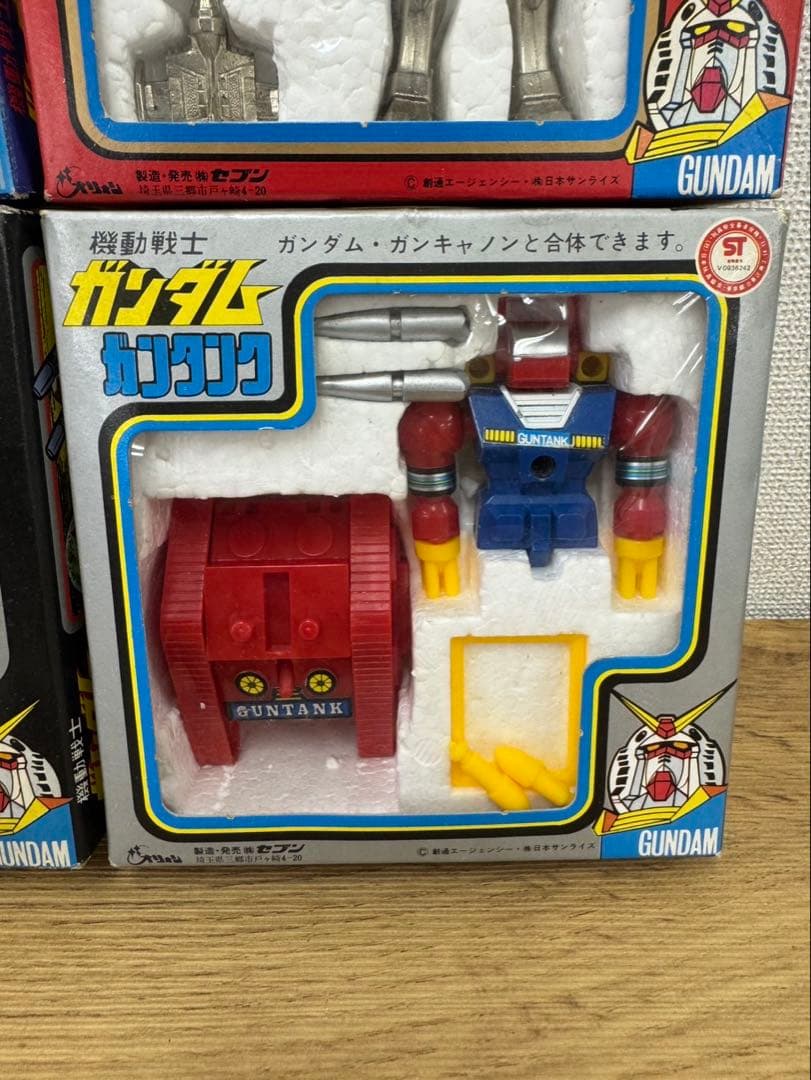 オリオン/セブン　ミニ合金　機動戦士ガンダム ゴールド合金 4体セット