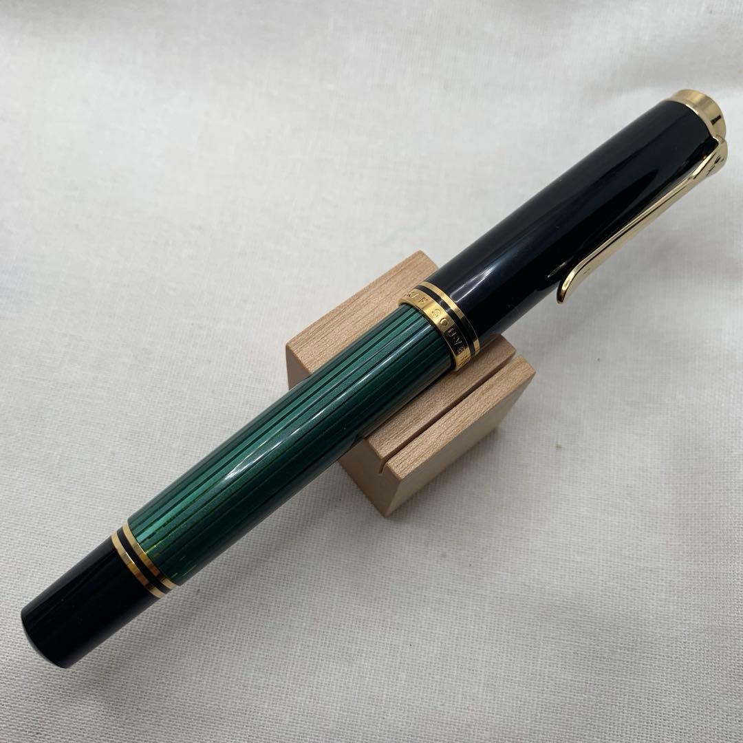 ペリカン　スーベレーンM800万年筆 18C EF グリーンストライプ