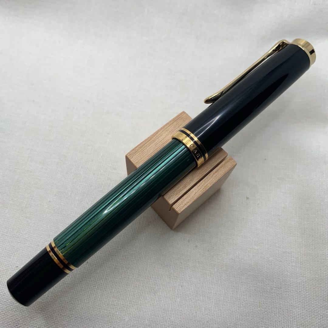 ペリカン　スーベレーンM800万年筆 18C EF グリーンストライプ