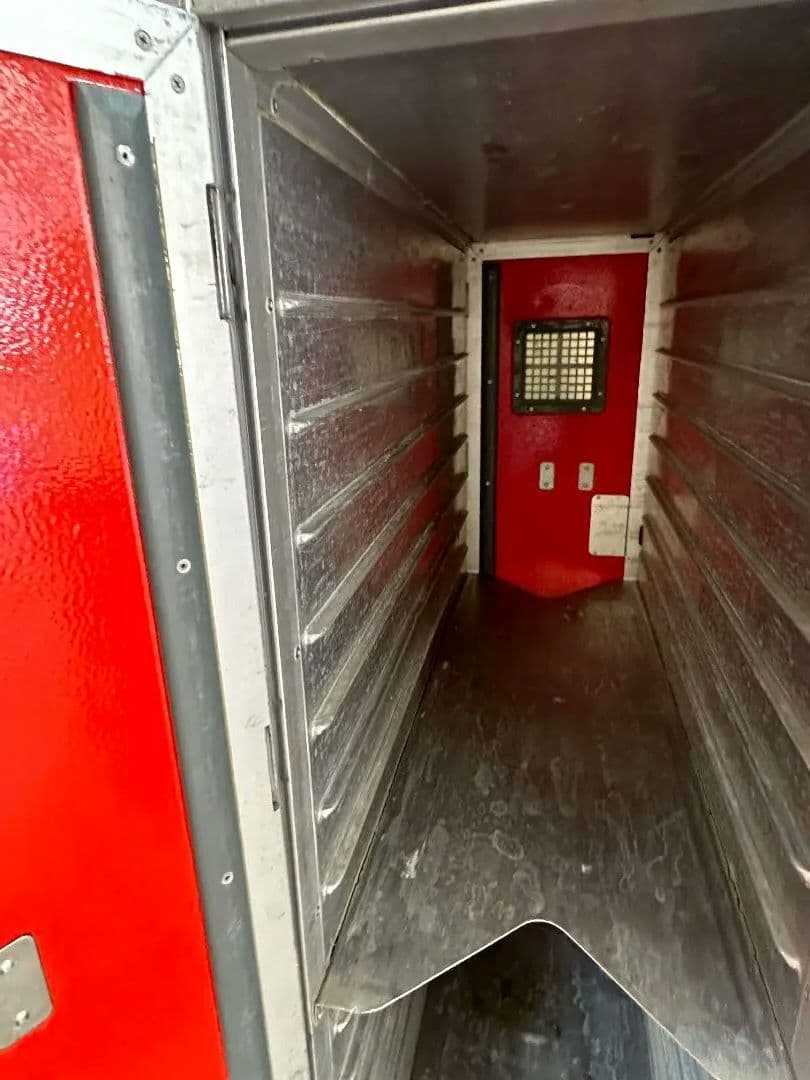 Meridiana航空　イタリア　ミールカート　フルサイズ 機内カート