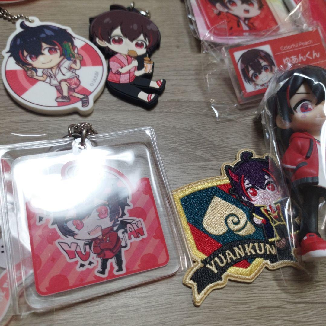 カラフルピーチ　ゆあんくん　まとめ売り　一番くじ　アクキー　鏡　タオル　サマラン