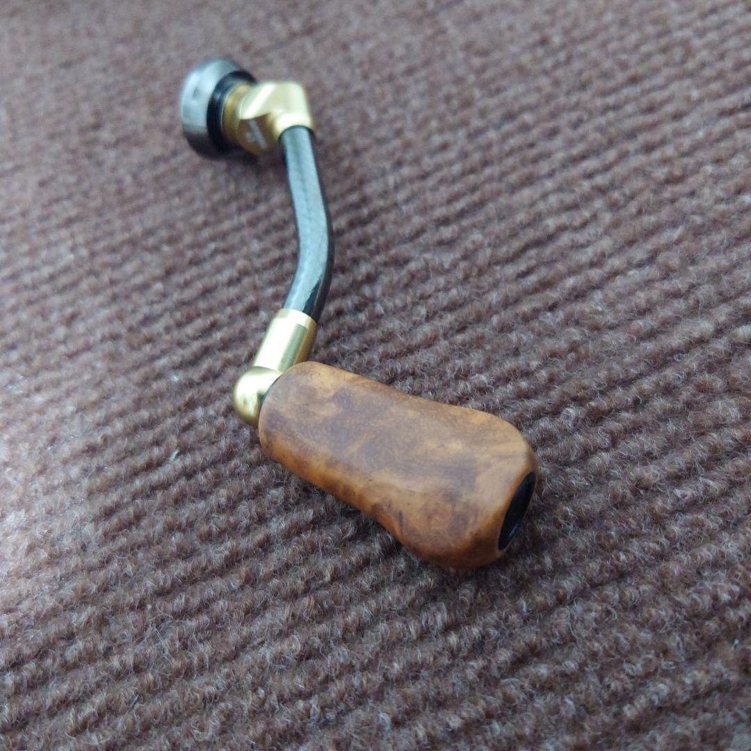 【極美品】ダイワ　カーボンライトハンドル＋花梨