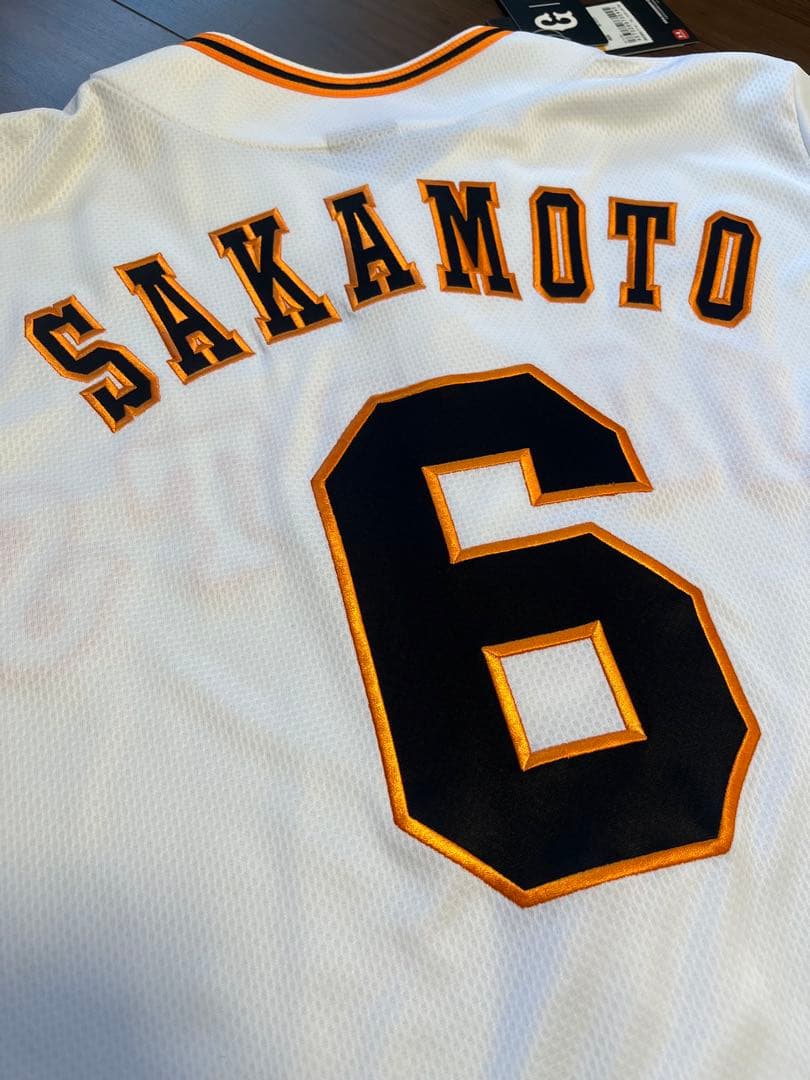 ^^ 読売ジャイアンツ ユニフォーム 坂本隼人　アンダーアーマー　未使用