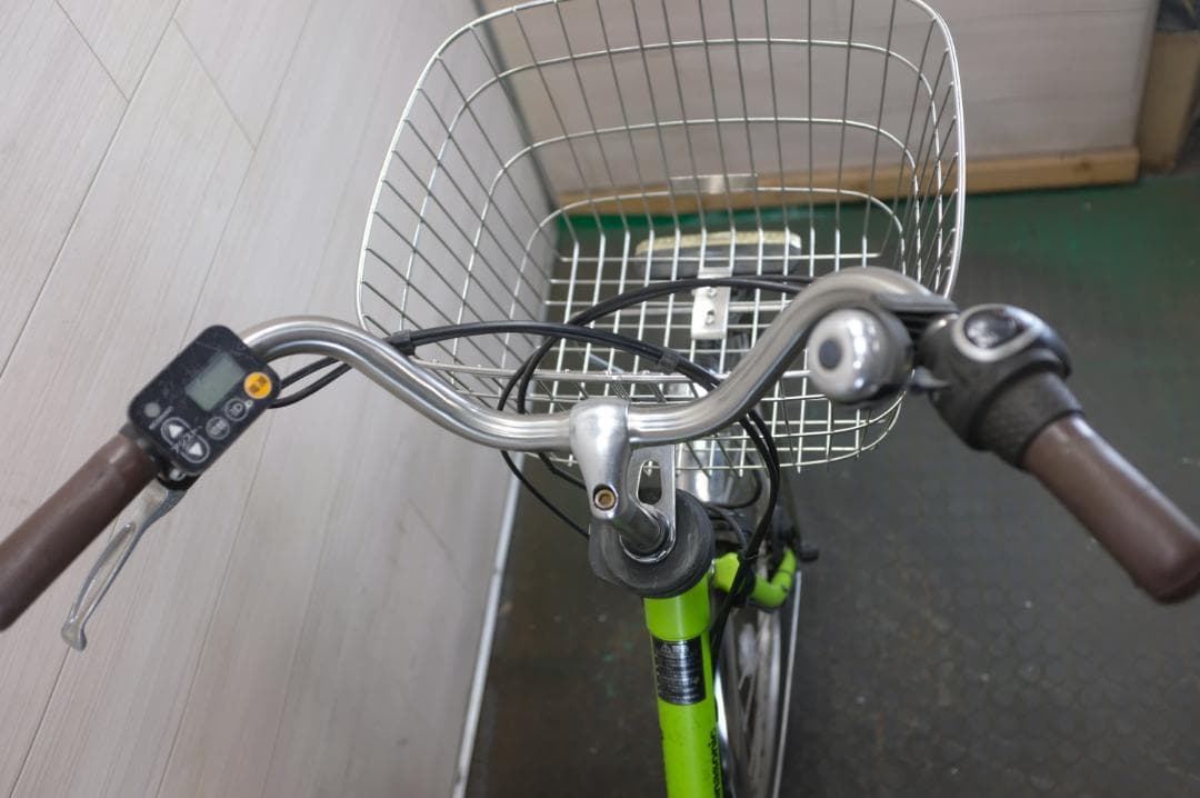 良品　新基準 パナソニック　24インチ　3段　8.0Ah（5点灯）充電器あり