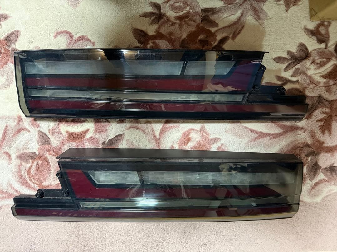 90系ノア/ヴォクシー　LEDテールランプ