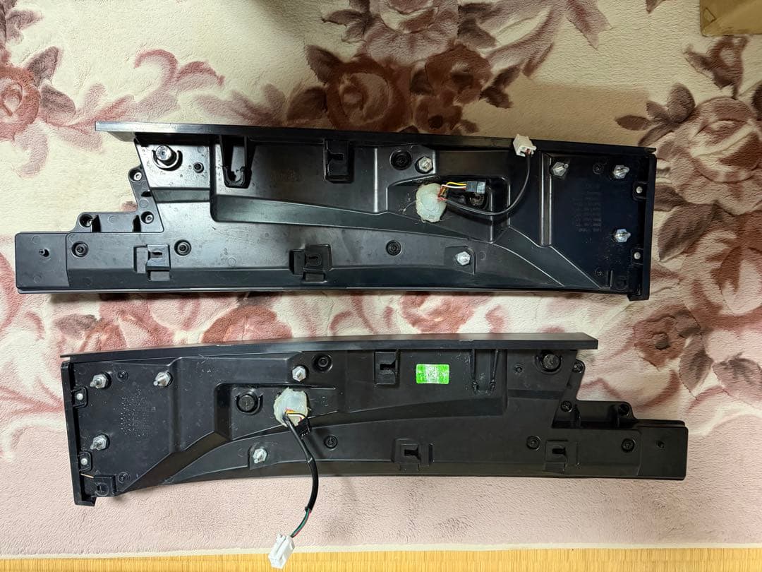 90系ノア/ヴォクシー　LEDテールランプ