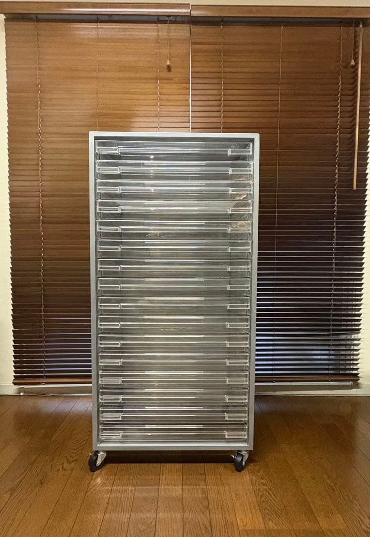 ケンジ様！スチール製キャビネット 多段式 シルバーパンチング加工　A3サイズ収納