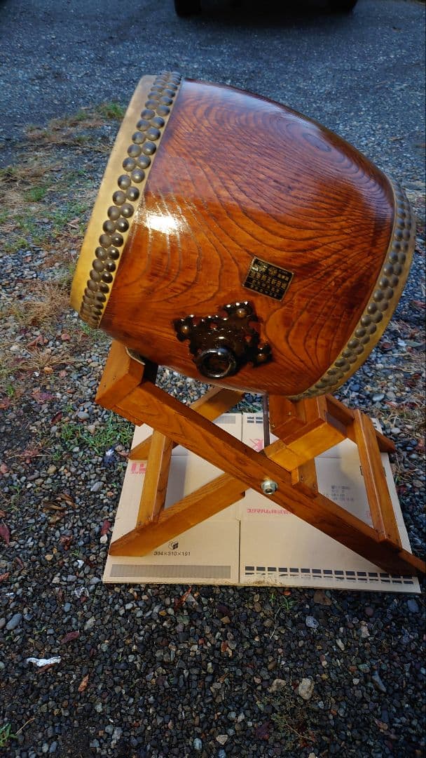 しんページ。ケヤキくり抜き和太鼓