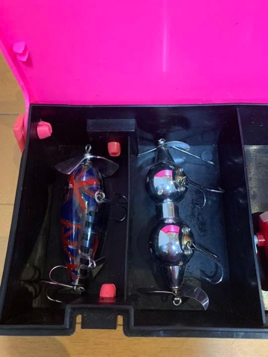 フロッグプロダクツ  ミニトイボックス  BK/PNK  フロッグ　ルアー付き