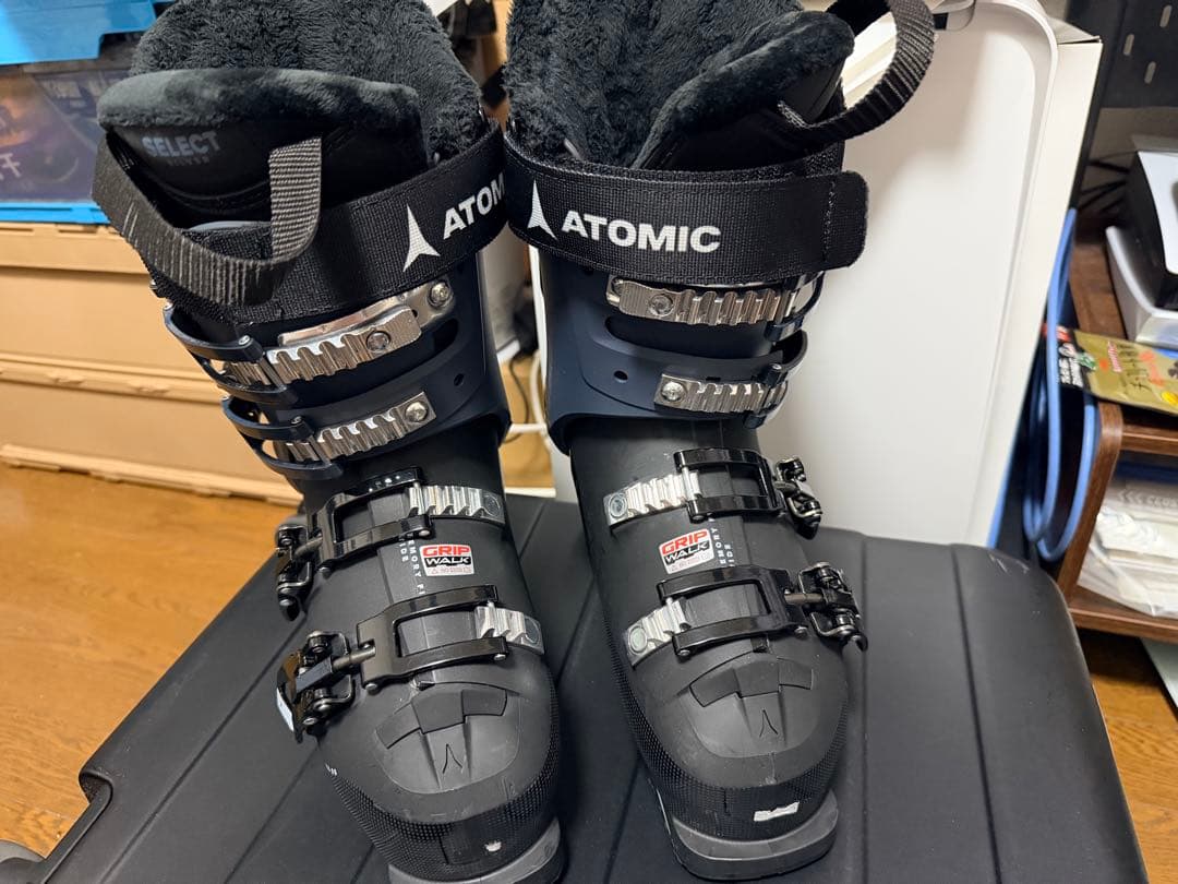 ATOMIC MAGNA 85女性用スキーブーツ
