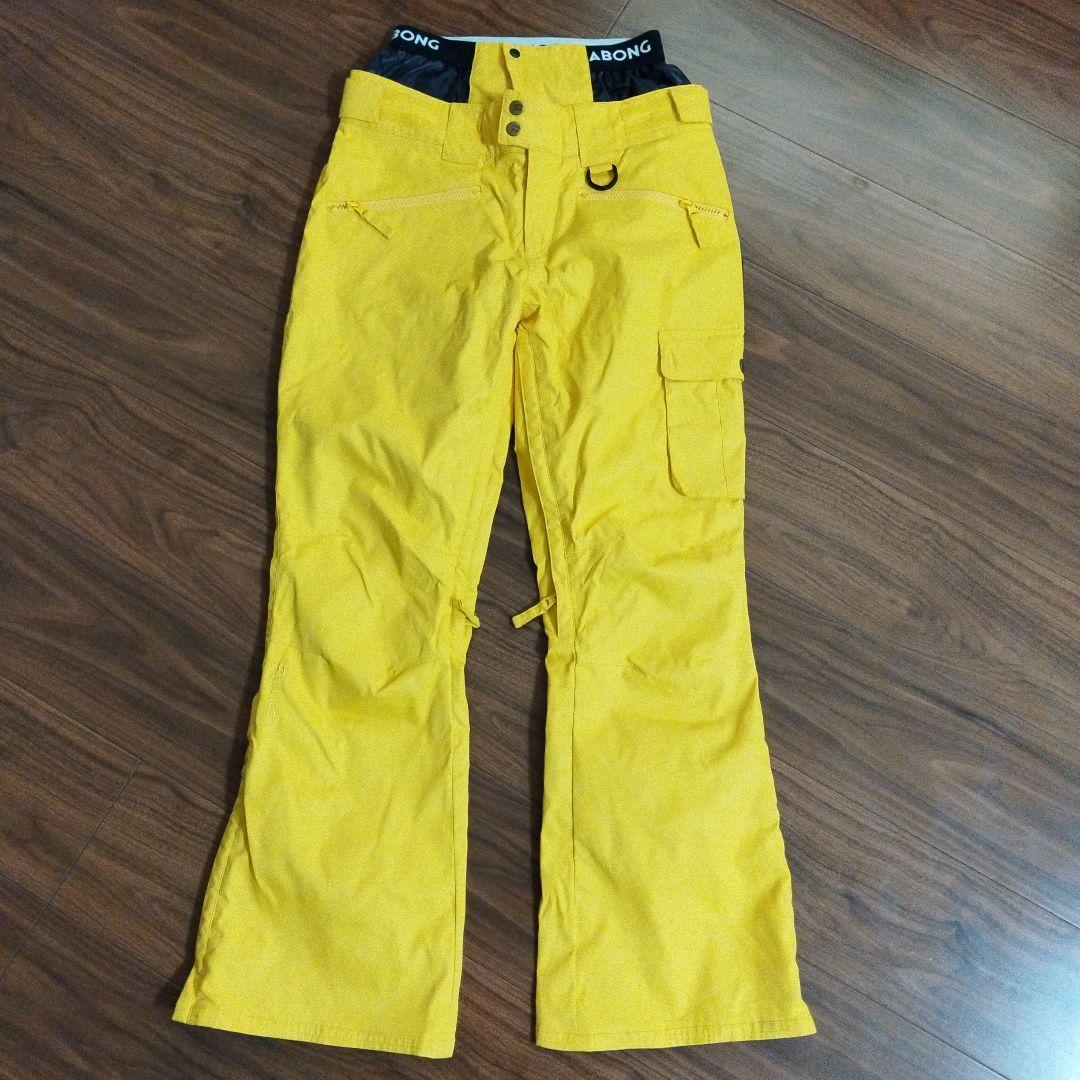 【極美品】ビラボン　スノボーウェア　上下　レディース　上M 下S