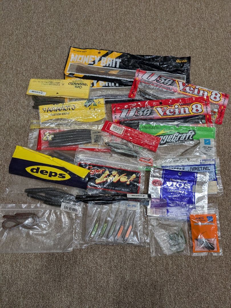 【セール中】バス釣り引退セット　ワーム　ルアー　フック　シンカー　ボックス