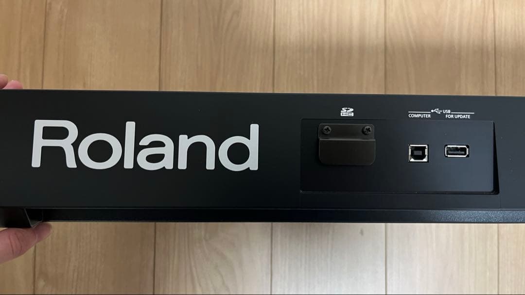 【完品】セール中！Roland FA-06 シンセサイザー 61鍵 【おまけ有】