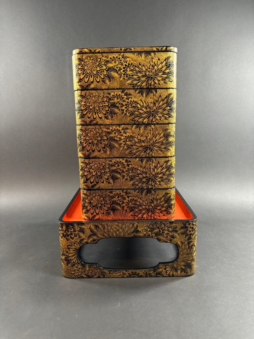 セール　輪島塗　重箱　菊　総沈金五段　5段　お正月　能登　共箱　重台