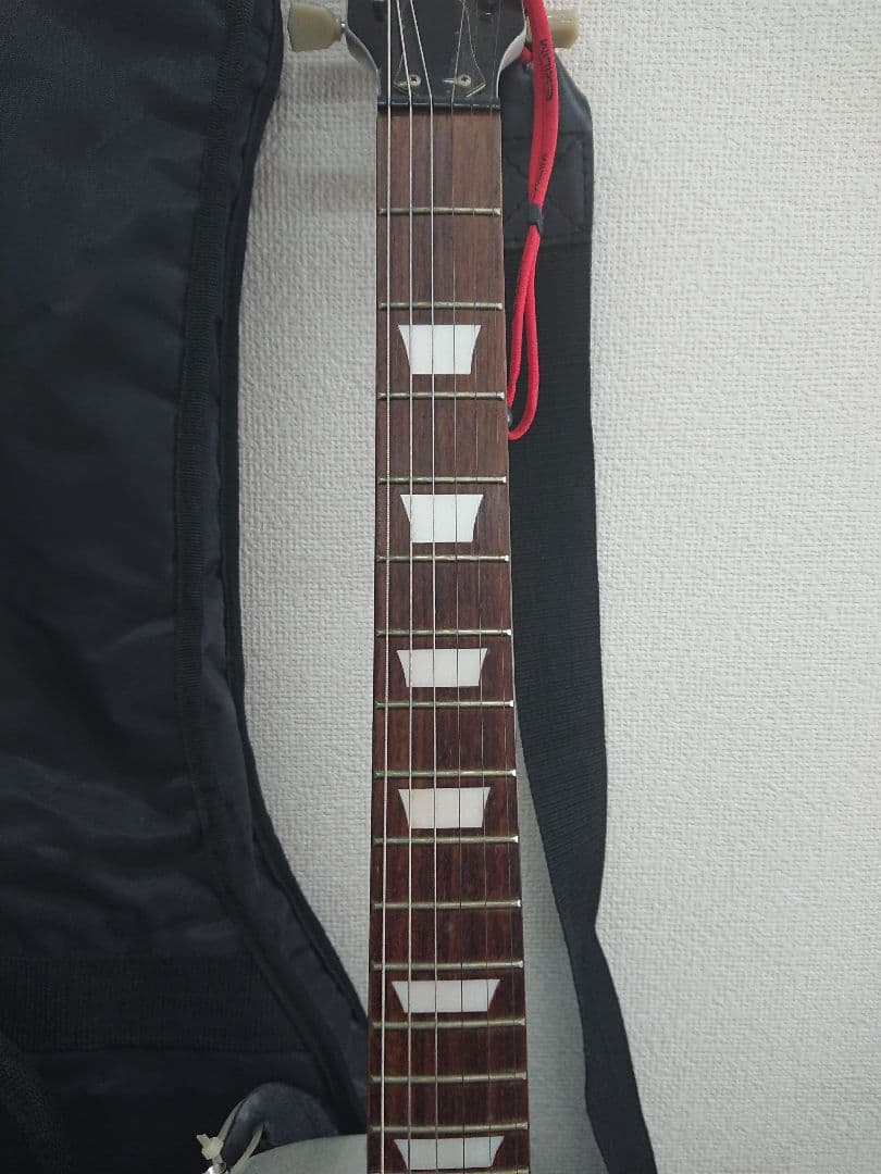 TH レスポールタイプ Photogenic エレキギター シルバー ケース付き