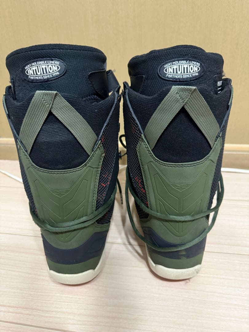 スノーボード thirtytwo TM-2 27cm US9 INTUITION