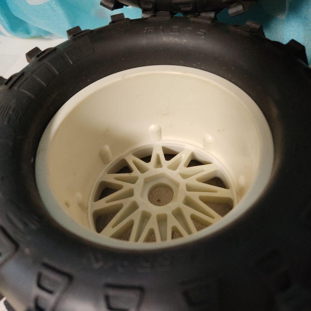 hpi トラクサス　ビードロックホイール　タイヤ