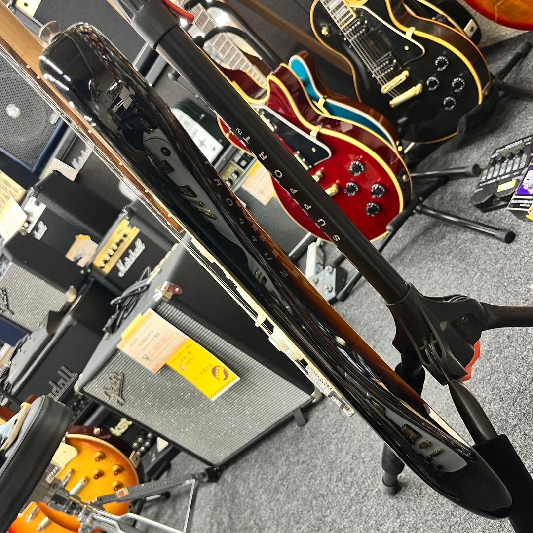 【10976】 左利き用 Squier Stratocaster サンバースト