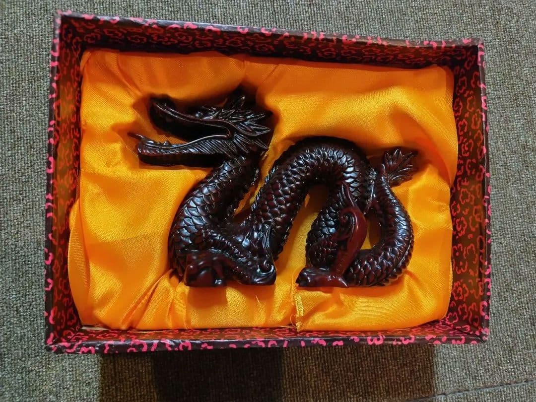 龍の置物 オリジナルボックス付き