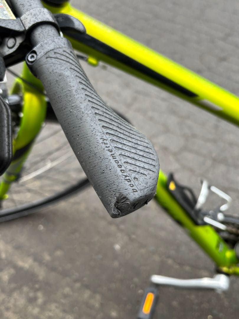 スペシャライズド　SIRRUS（シラス）Mサイズ　2017年モデル