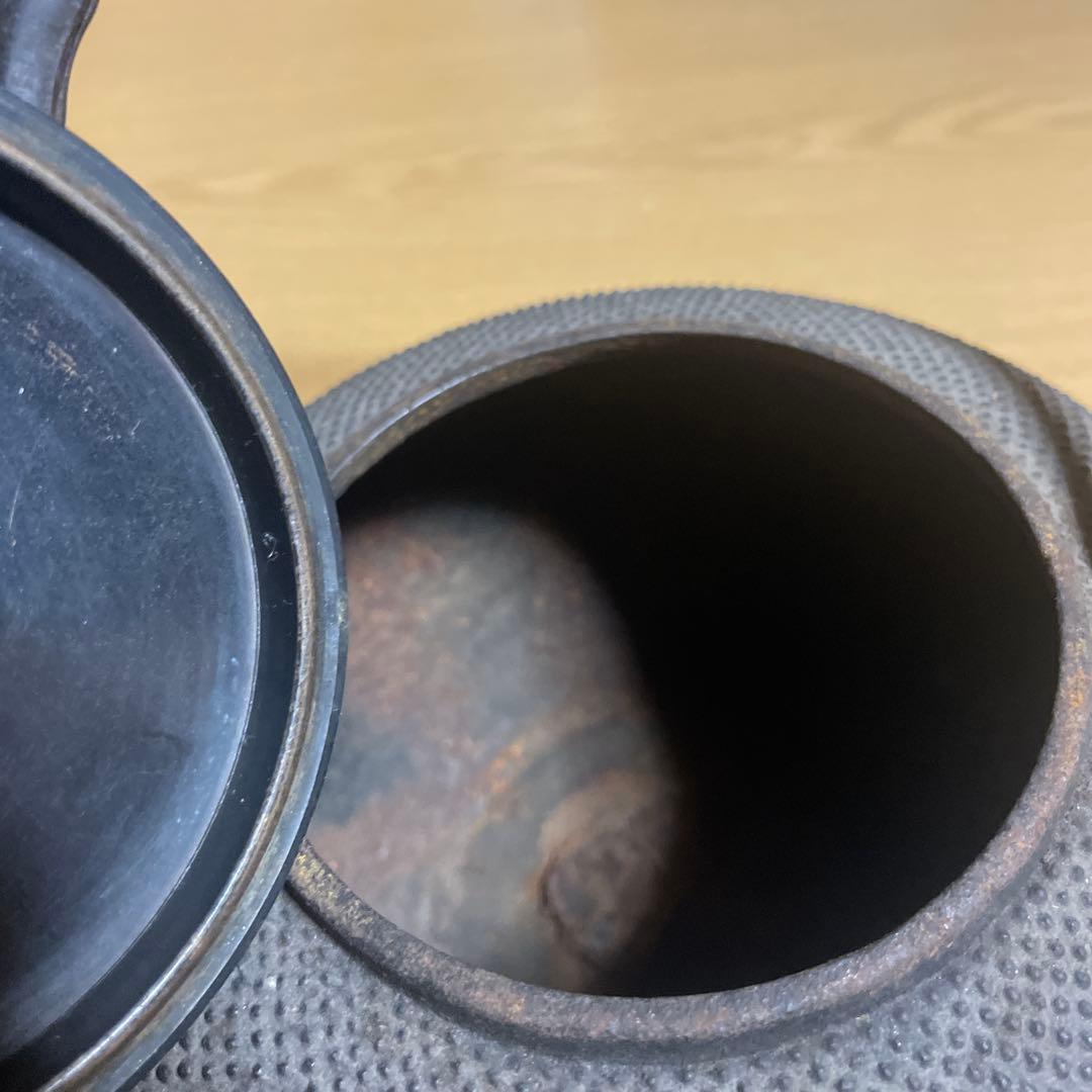 鋳鉄製の凹凸デザイン鉄瓶、急須 まろみアラレ