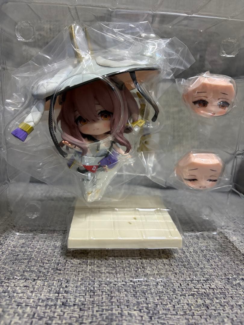 勝利の女神:NIKKE sacシリーズ デフォルメフィギュア　紅蓮