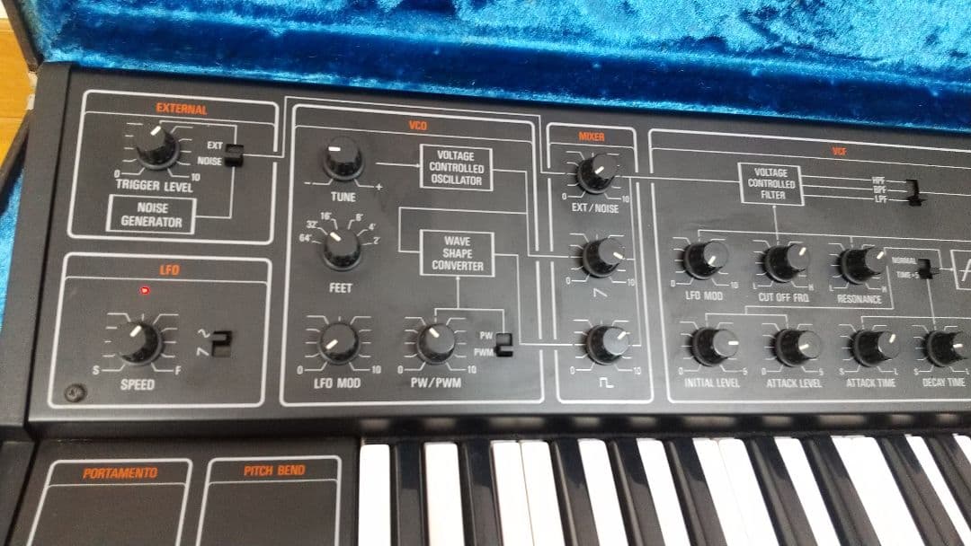 【廃盤】希少 YAMAHA CS-10 アナログ シンセサイザー ハードケース付