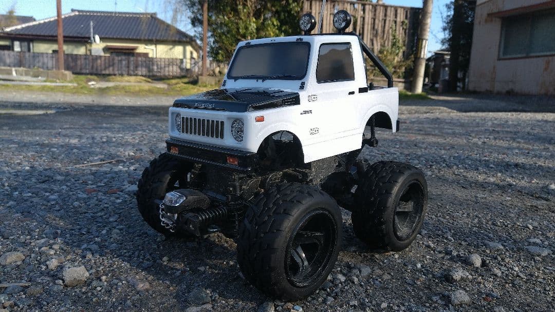 タミヤジムニーボディー製作用ページボディーのみの販売。シャシーは付きません