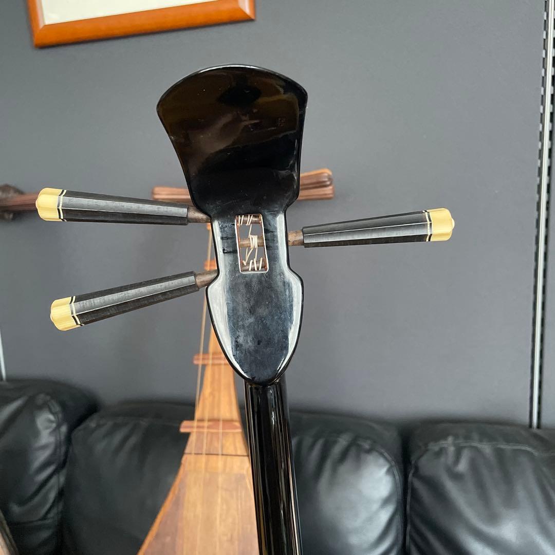 三味線　黒塗与那城？真壁型？ベルト付き　ユナー　スンチー沖縄 弦楽器 琉球