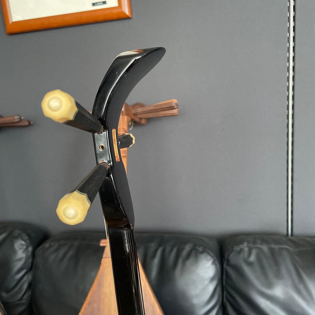 三味線　黒塗与那城？真壁型？ベルト付き　ユナー　スンチー沖縄 弦楽器 琉球