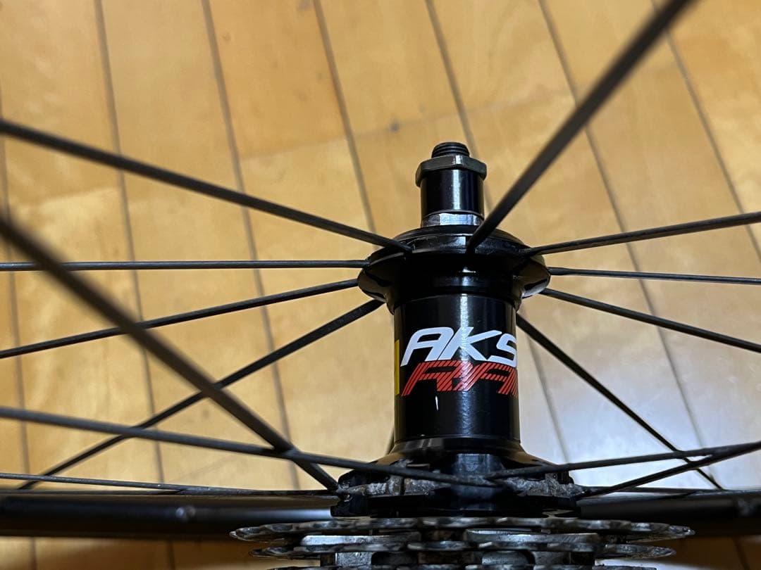 超大特価MAVIC AKSIUM RACE 700Cクリンチャー 中古美品