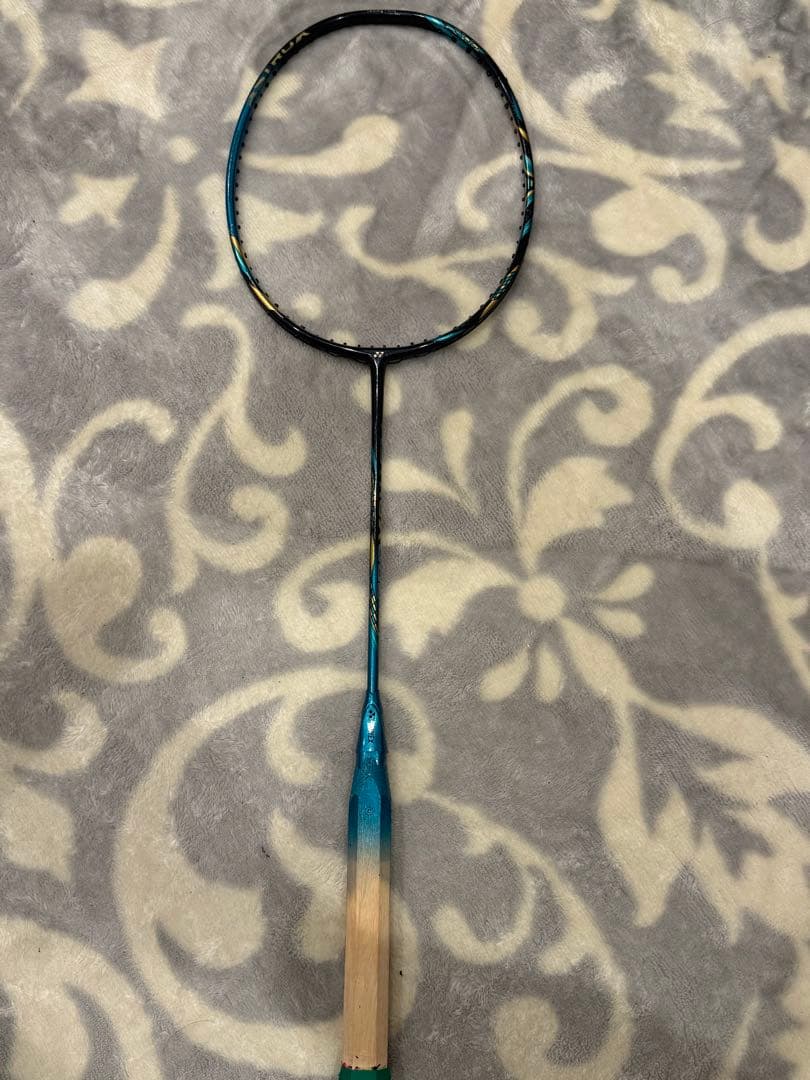 バドミントンラケット アストロクス88s pro4UG5