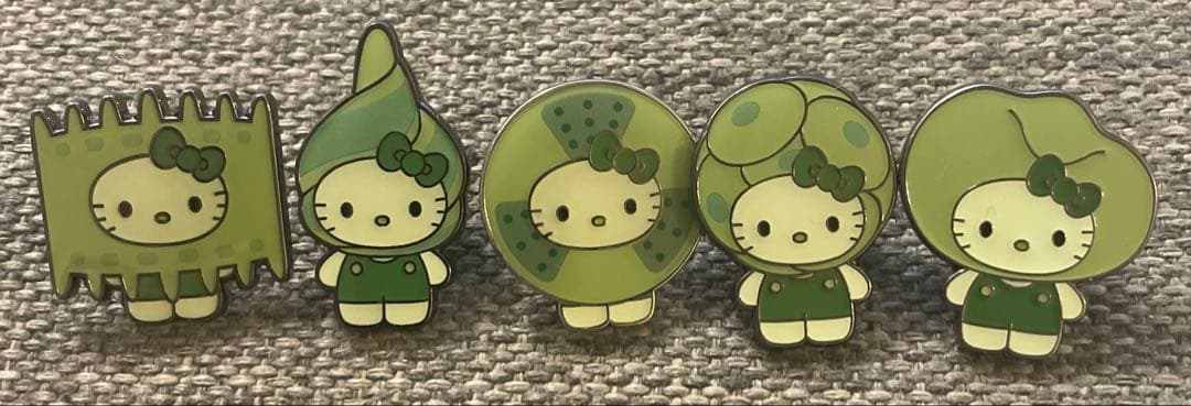 大阪　関西万博　日本館　藻キティ　ピンバッジ　セット