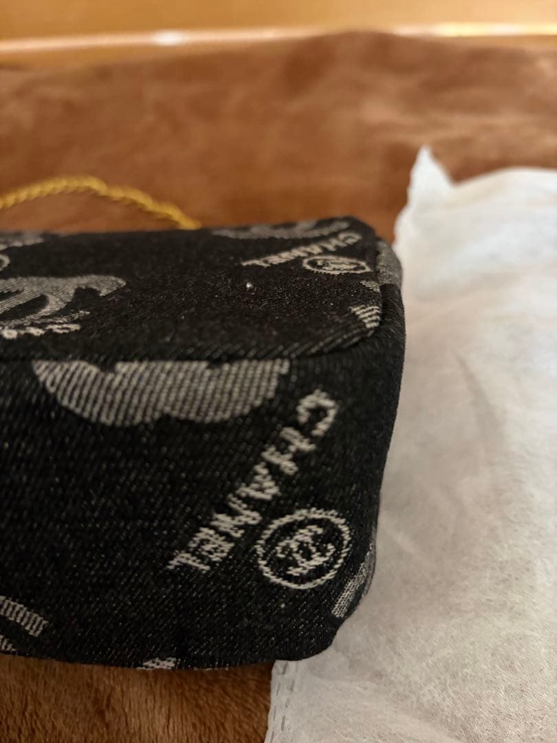 CHANELシャネル ショルダーバッグ チェーンバック　ノベルティ　クロ