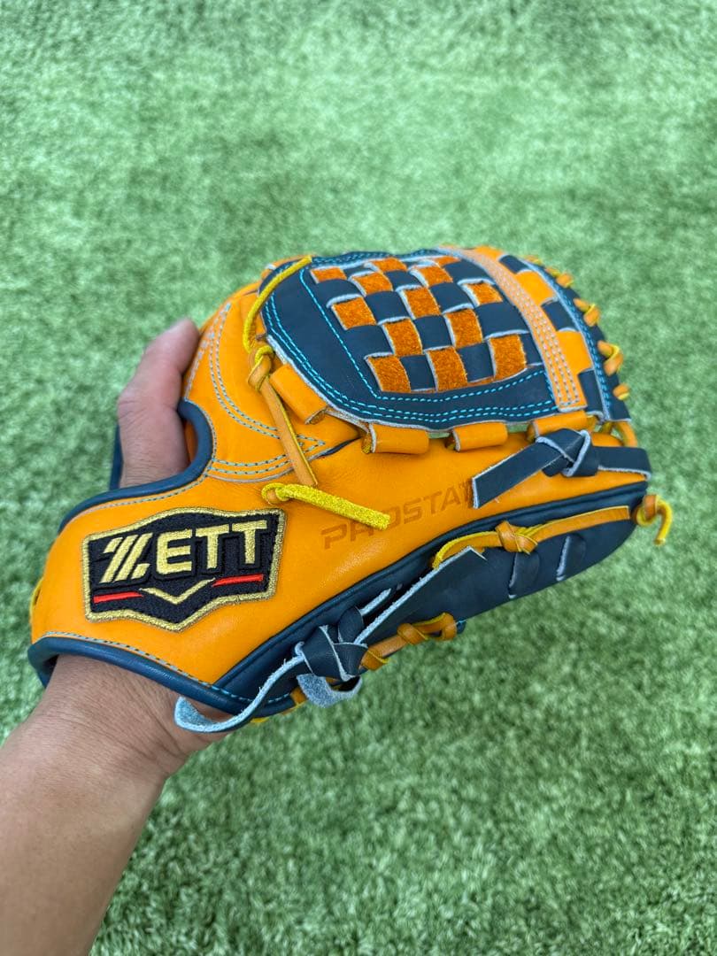 ✨源田モデル✨今はあまり無い人気の配色グローブ❗️ ✨超貴重✨鈴木氏刻印❗️