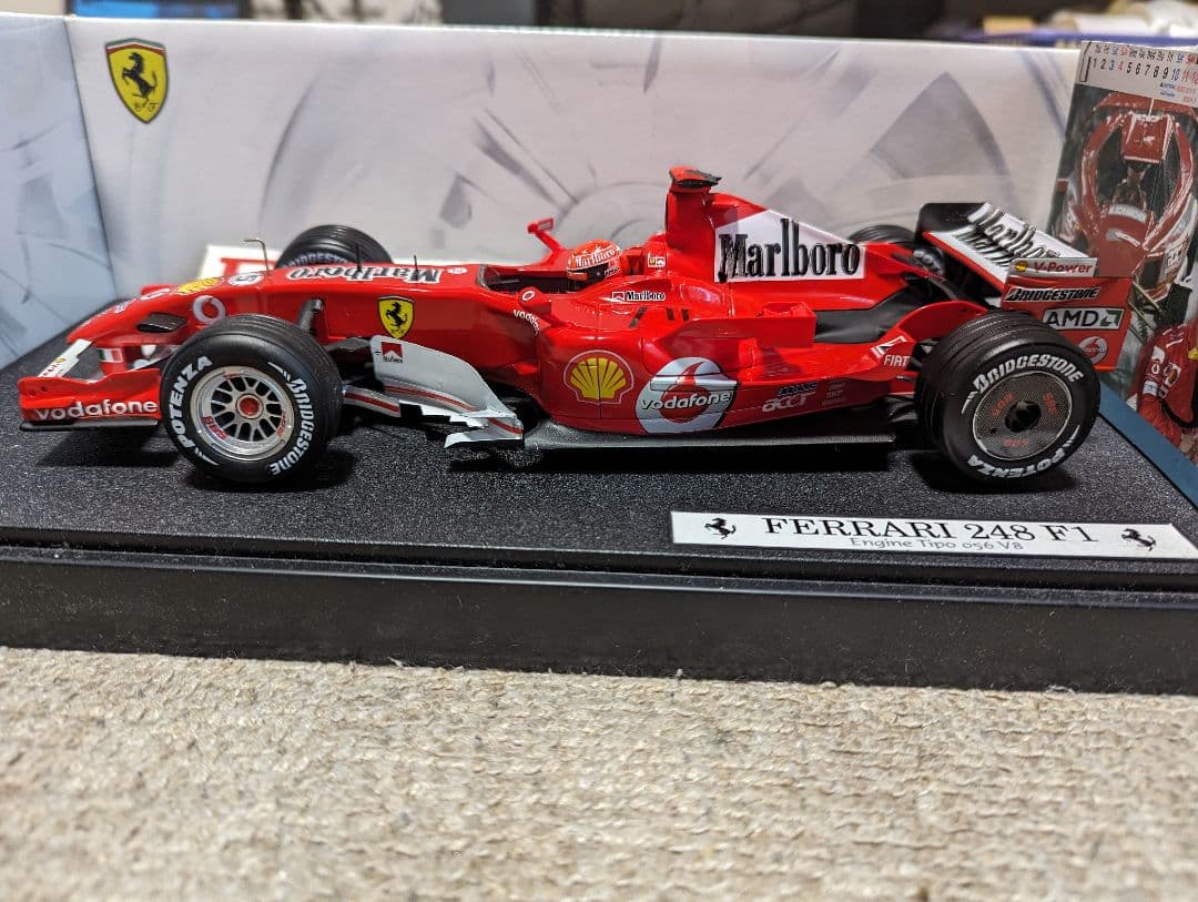 フェラーリ Ｆ１ 248模型 ミニカー公式ライセンス製品 シューマッハ仕様