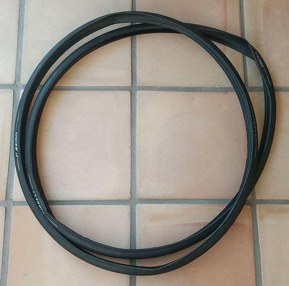 ピレリ P ZERO ROAD 700✕24C（2本）