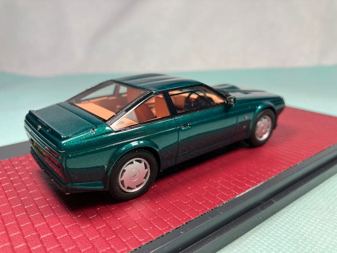 MATRIX 1／４３　アストン・マーティン　Ｖ８　ザガート　メタリックグリーン