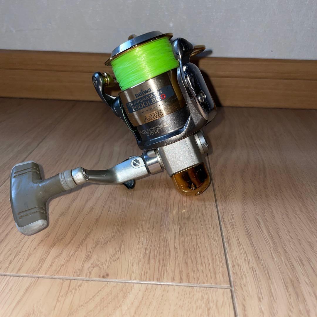 ダイワ　TOURNAMENT-Ｘ 2500LBCD