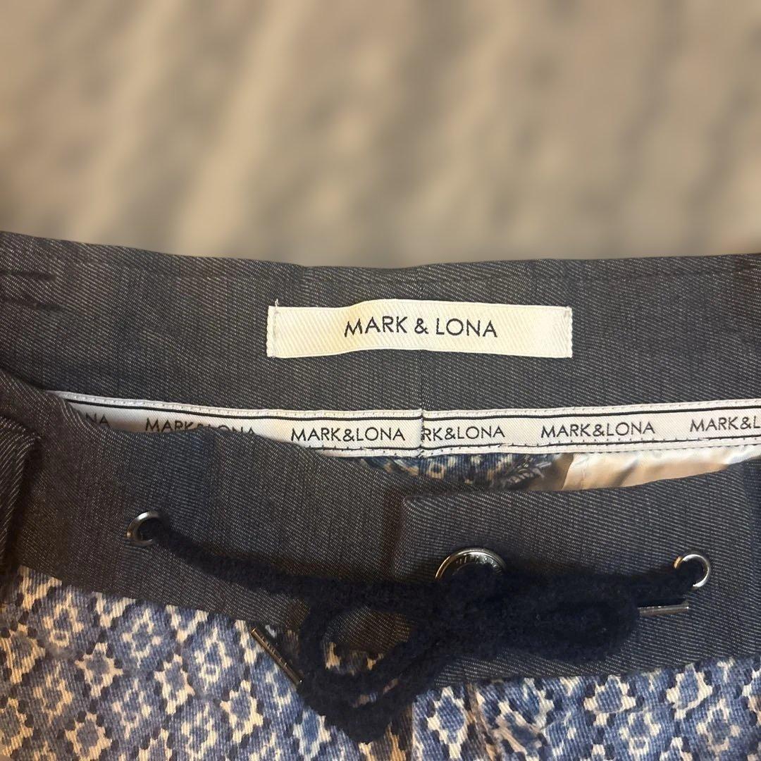 MARK & LONA 幾何学模様パンツ　Lサイズ　ネイビー系