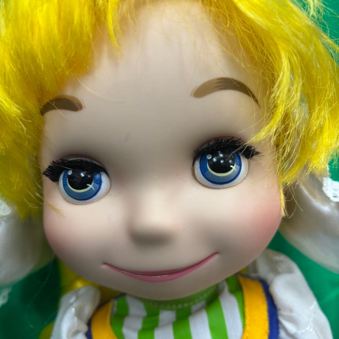 アトラクション　イッツアスモールワールド ドール ディズニー 人形　オランダ