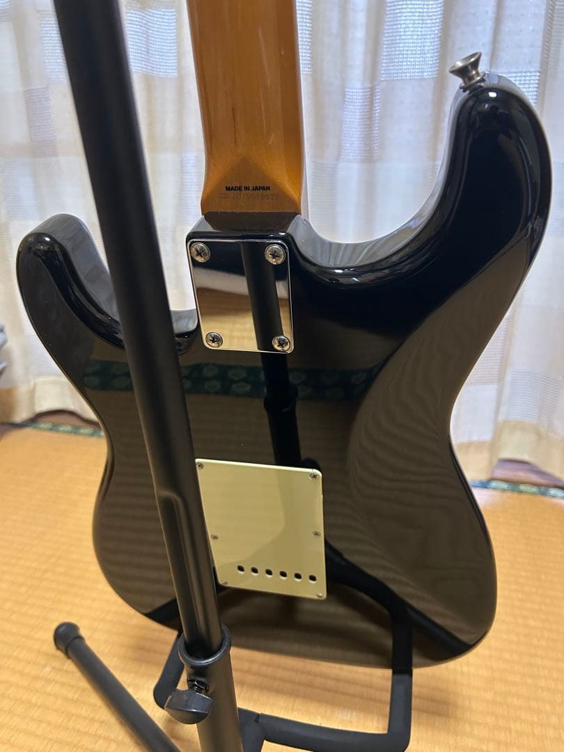 Fender Japanストラトキャスター　黒