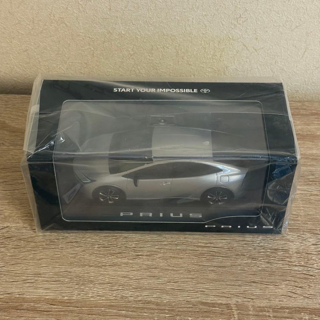 【非売品】トヨタ プリウス シルバーメタリック 1/30ミニカー