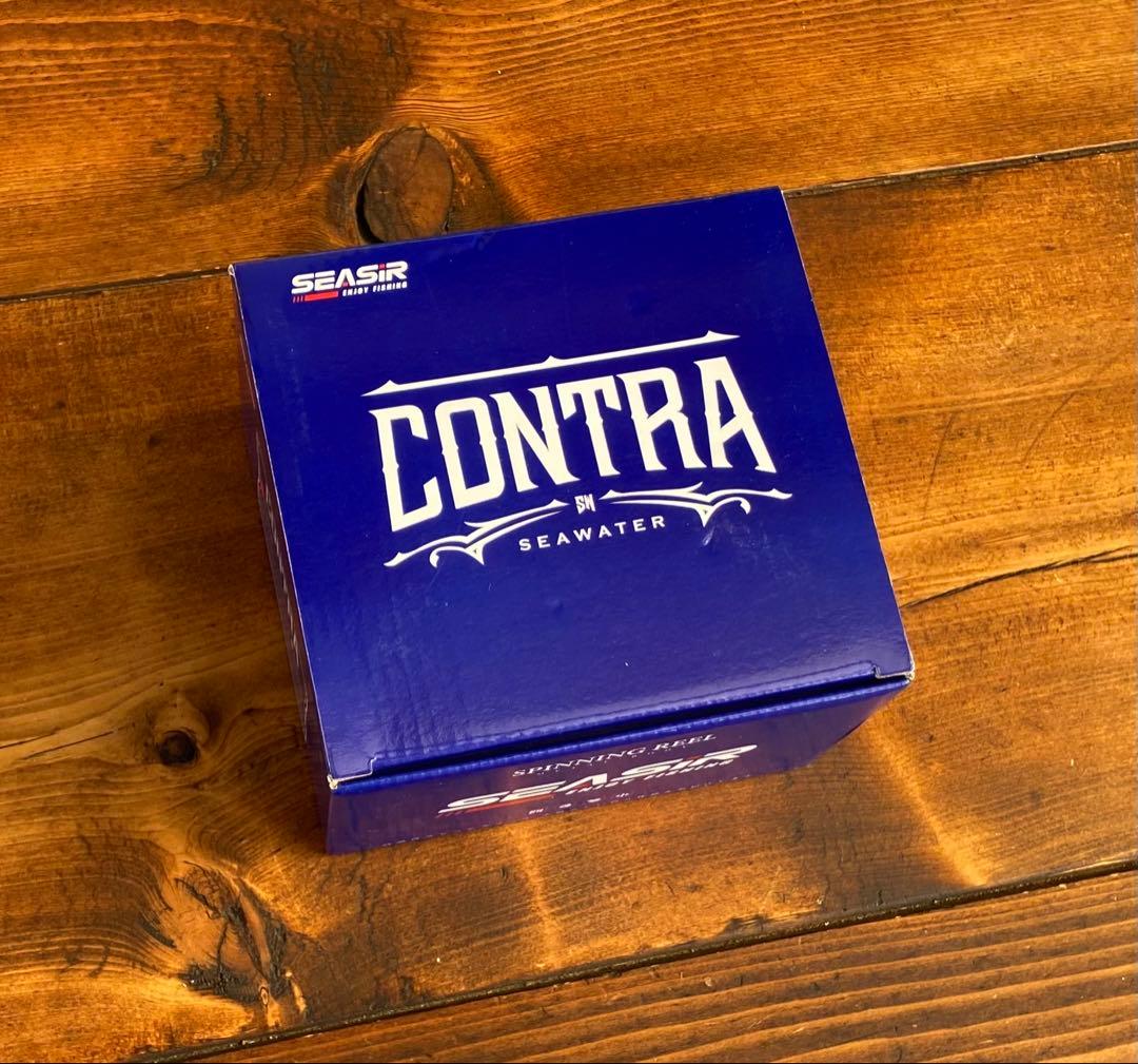 スピニングリール　ネイビー×シルバー　5000 ショアジギング　サーフ　シーバス