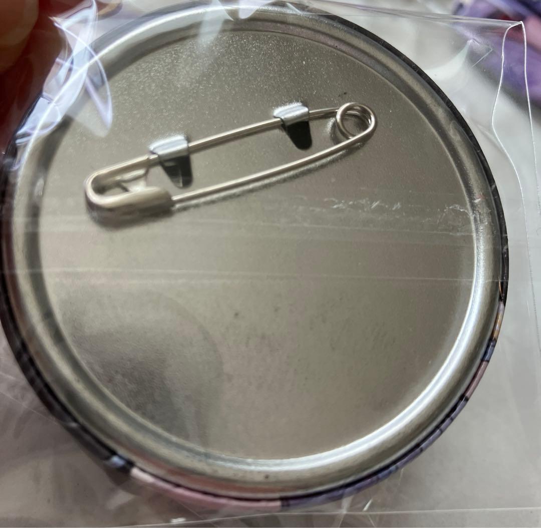 プロセカ　宵崎奏　グリッター缶バッジ