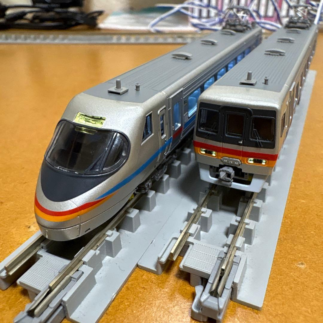 【ジャンク、室内灯付】マイクロエース　JR四国8000系(旧塗装)