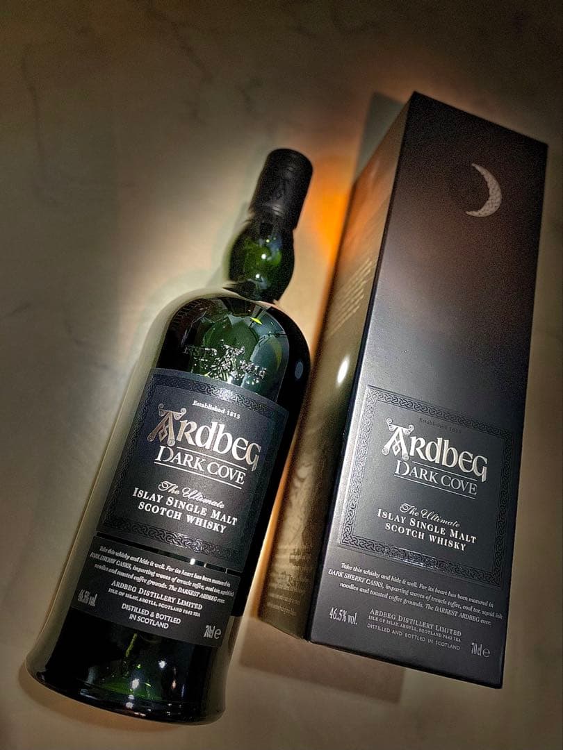 アードベッグ ダーク・コーヴ 箱付き スコッチウイスキー　アイラ　シングルモルト