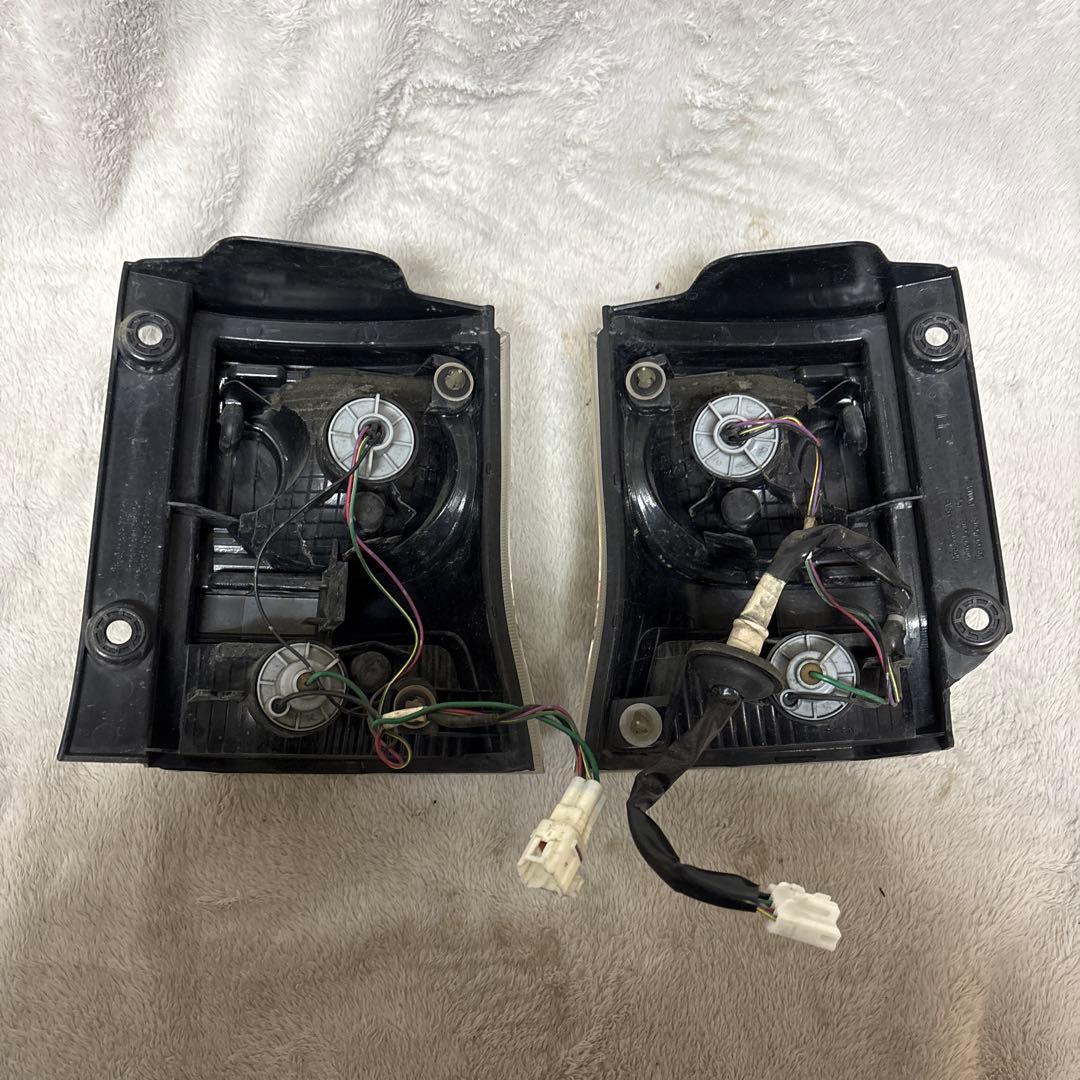 タントカスタムL375S LEDテールライト 2個セット