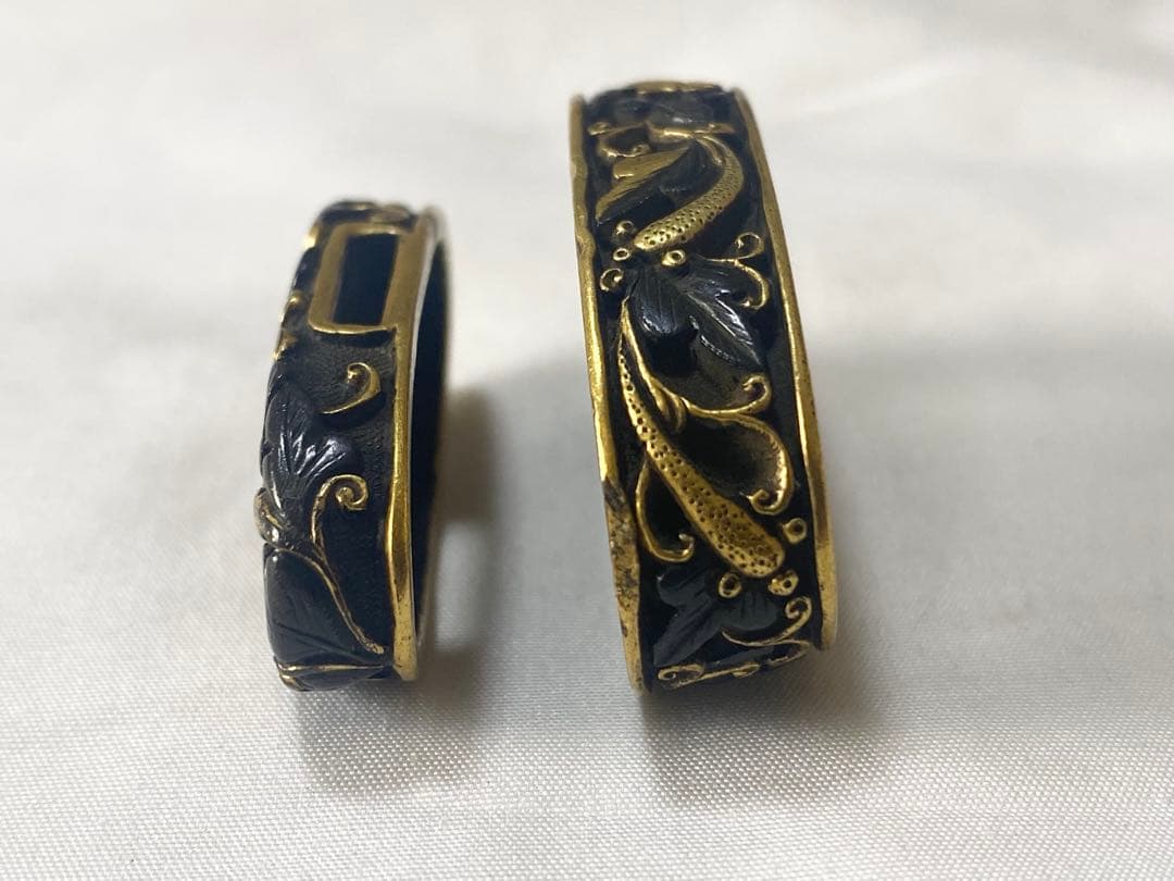 2T03 縁頭 柄頭 高彫り 金象嵌 金色絵 武具 刀装具 日本刀